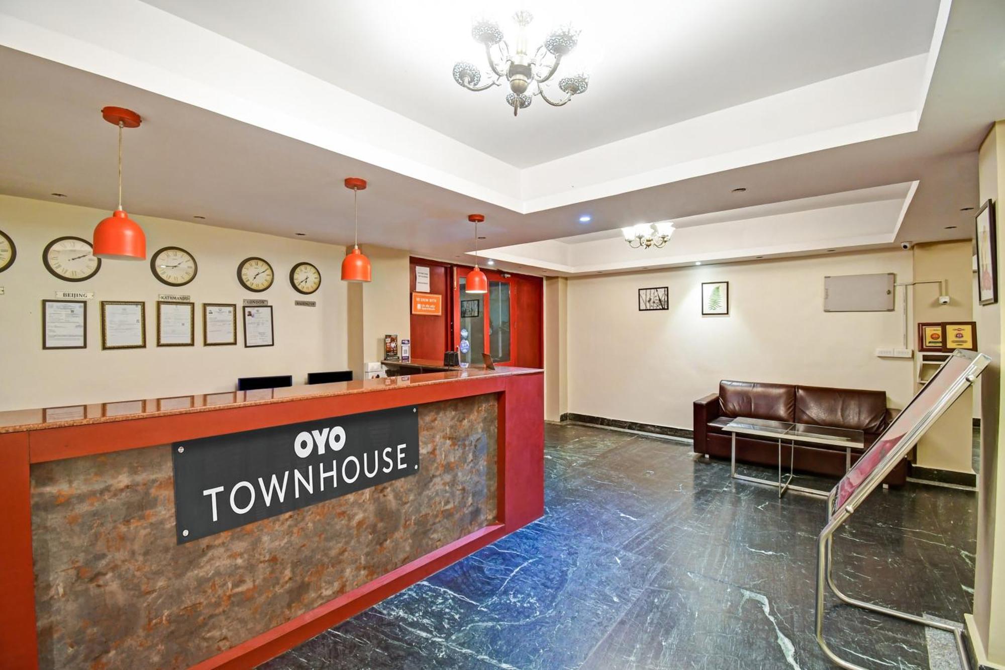 גנגטוק Townhouse Mansarovar Hotel מראה חיצוני תמונה